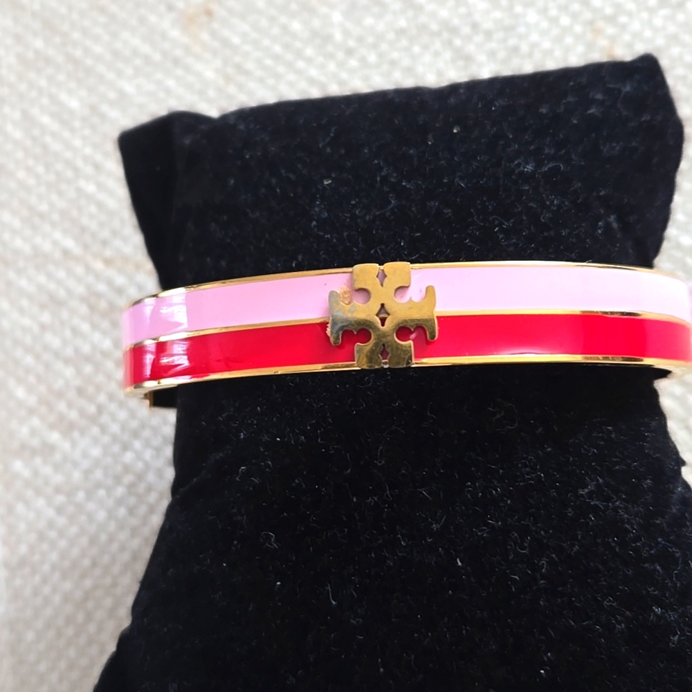Authentic Torry Burch gorgeous bracelet.